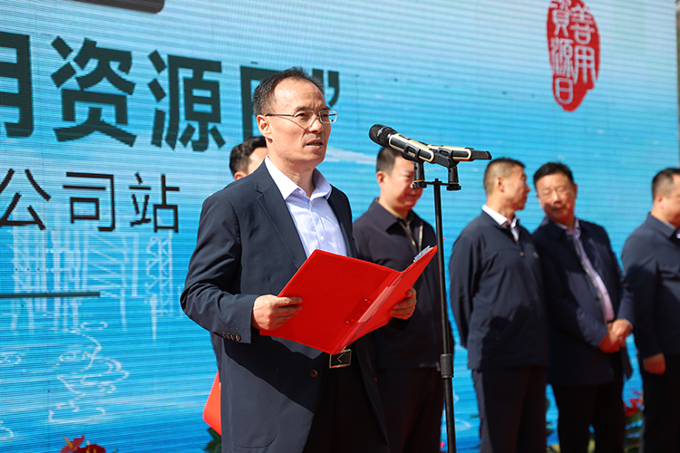 祁连山党委书记蔡军恒.jpg