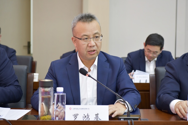 述职罗总.JPG
