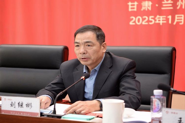 刘总裁.jpg